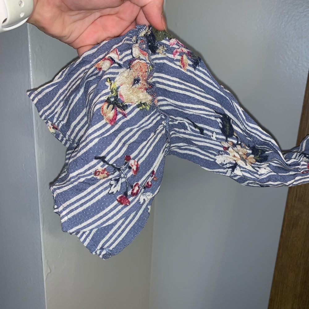 top - Picture 2 of 5